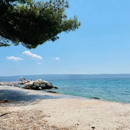 아파트 Frankopan 예세니체